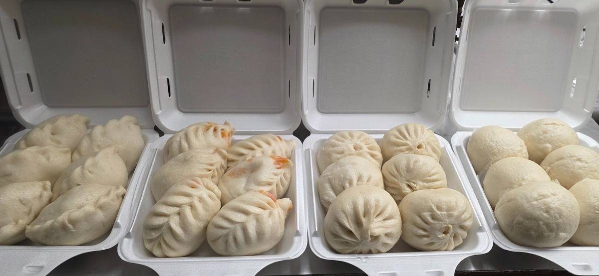 Takeout boxes